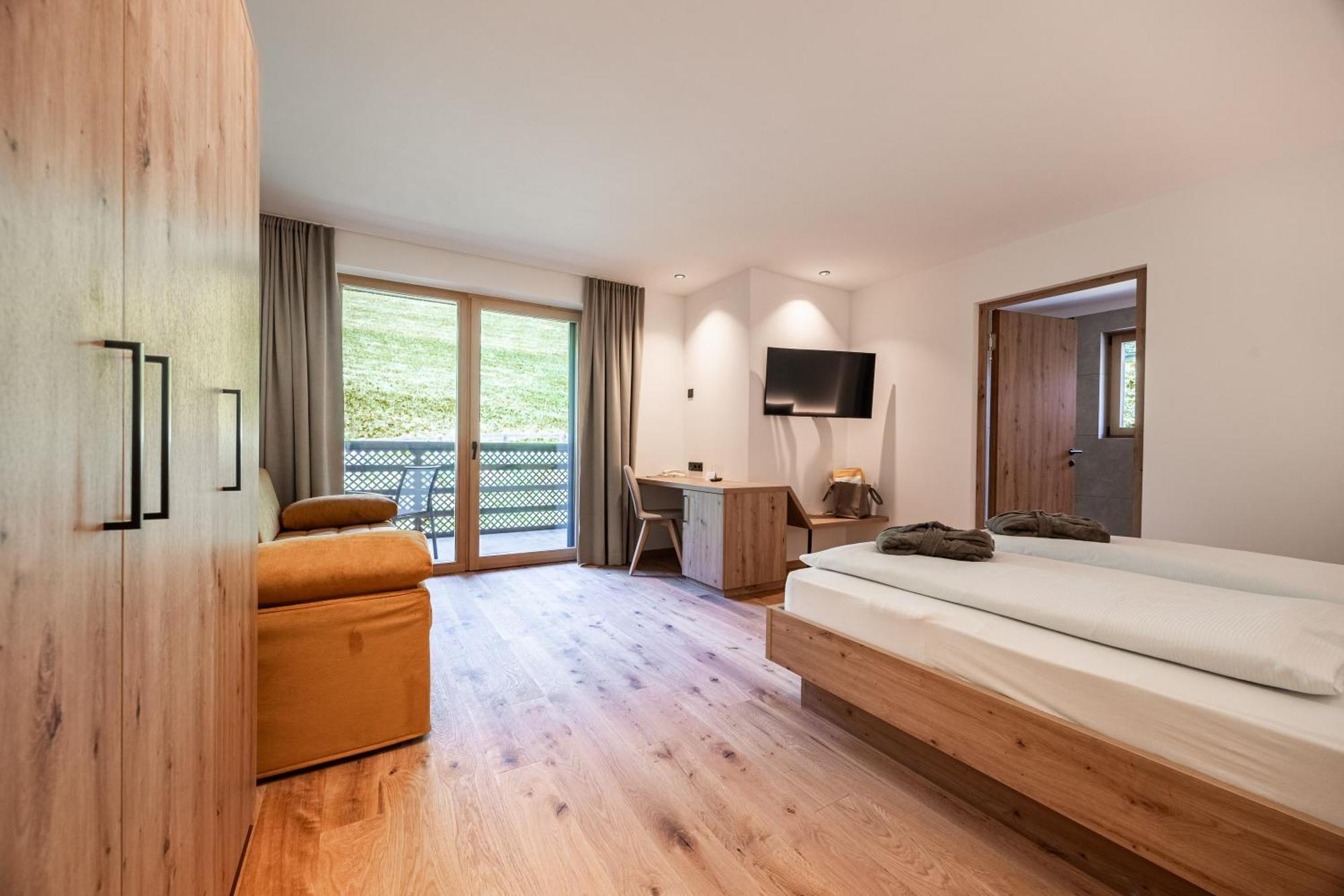 Hotel Rommisa Perca Ngoại thất bức ảnh