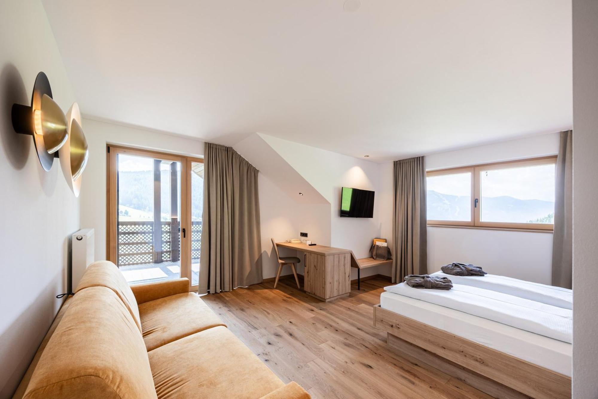Hotel Rommisa Perca Ngoại thất bức ảnh